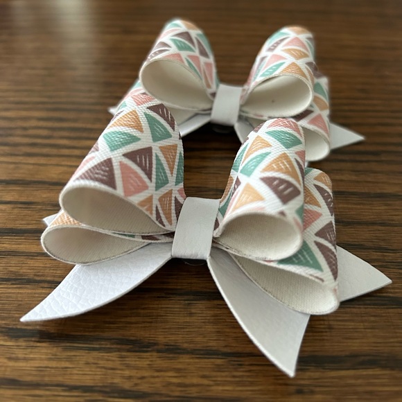 SOLD•Shoe Clips - Picture 3 of 3